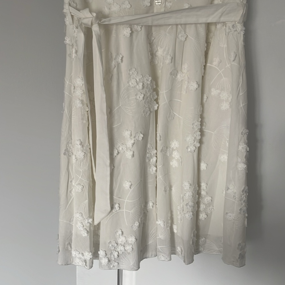 White Cotton Belted Dress Shirt Collar - Picture 4 of 7